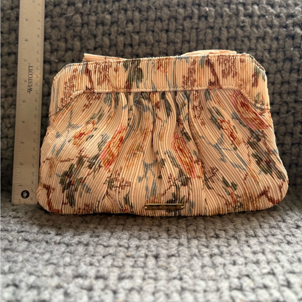 Loeffler Randall Rayne Bow Clutch - Picture 5 of 14